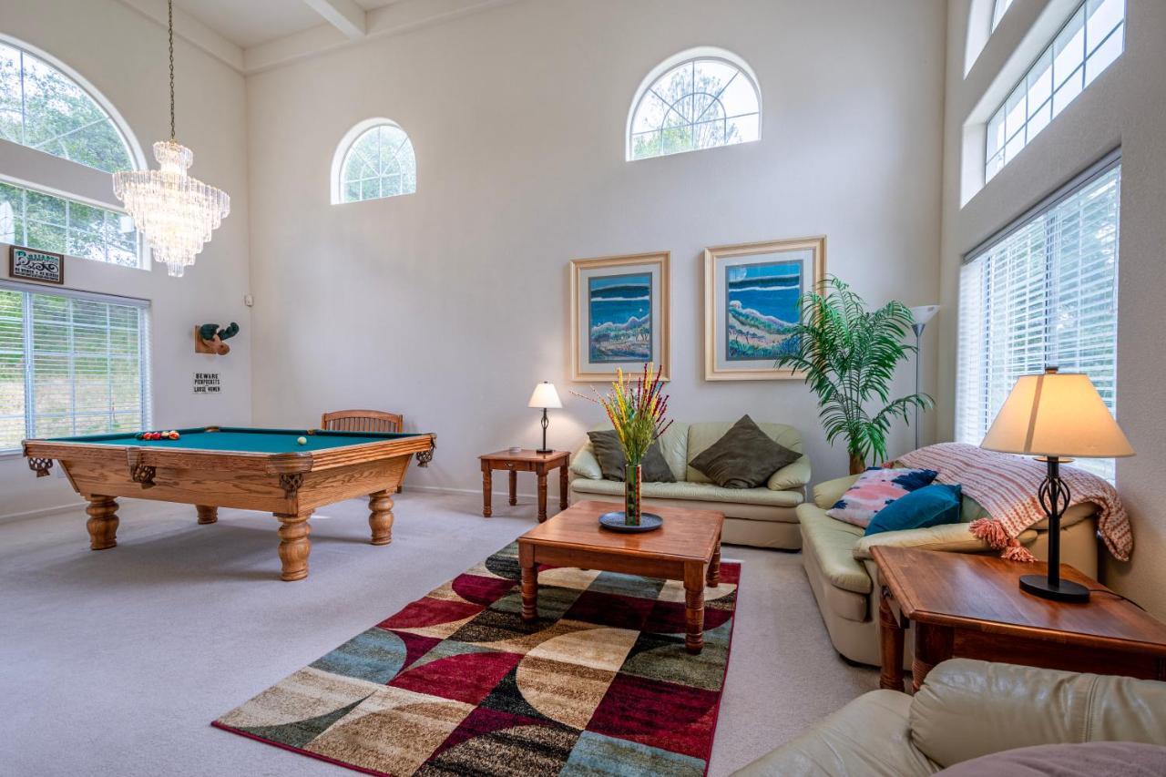 Mountain Majesty With Hot Tub, Pool Table, Generator, Ev Hookup Oakhurst Exterior foto