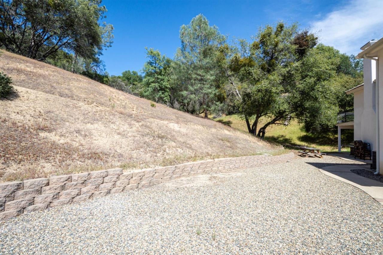 Mountain Majesty With Hot Tub, Pool Table, Generator, Ev Hookup Oakhurst Exterior foto