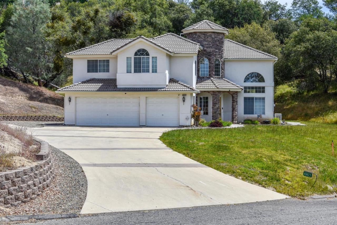 Mountain Majesty With Hot Tub, Pool Table, Generator, Ev Hookup Oakhurst Exterior foto