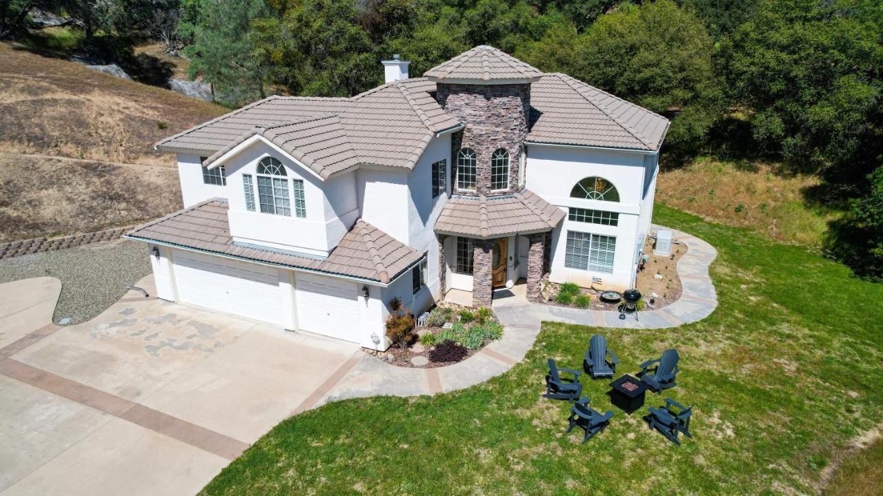Mountain Majesty With Hot Tub, Pool Table, Generator, Ev Hookup Oakhurst Exterior foto